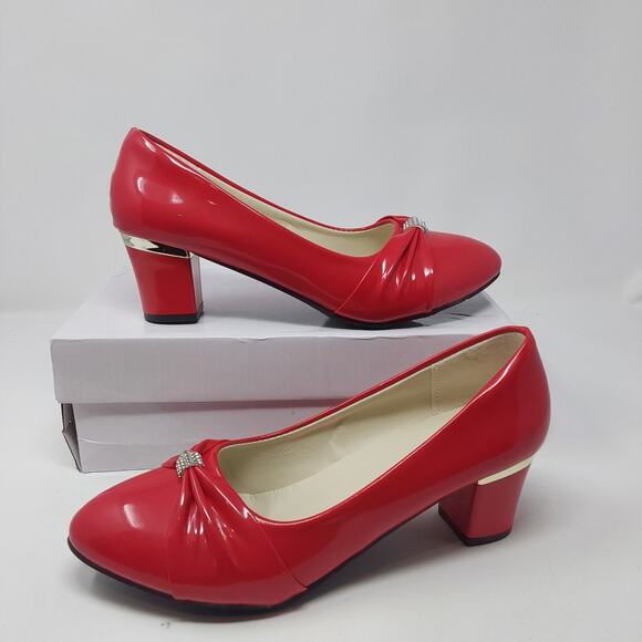 Unbranded Shoes - Women’s Red Patent Leather Low Heel Pumps Size 39 Rhinestone Accent